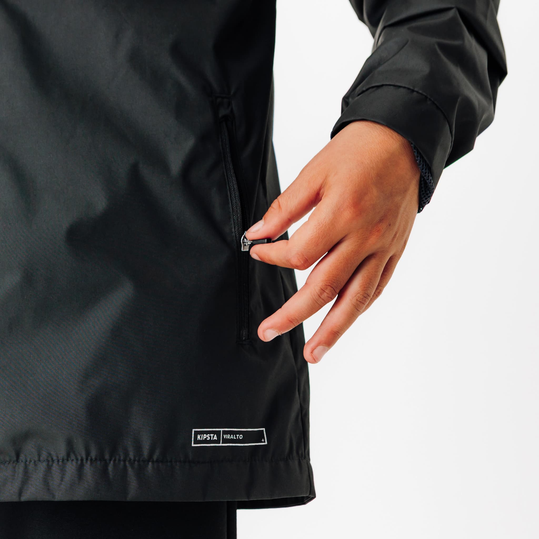 5: JAQUETA IMPERMEABLE DE FUTBOL VIRALTO CLUB NEGRE