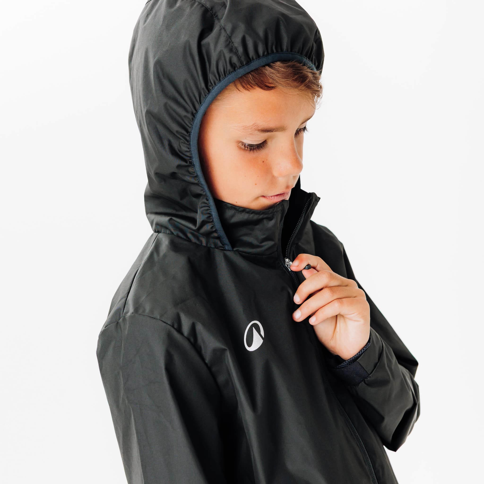 7: JAQUETA IMPERMEABLE DE FUTBOL VIRALTO CLUB NEGRE